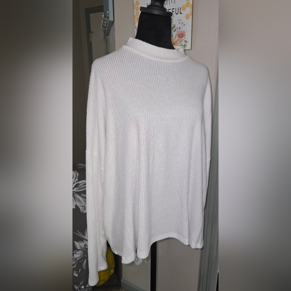 242 Ambience Women's White Ribbed Sweater - Ultra Soft (M)